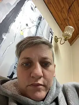 blueiceeyes online show from July 2026 11:41:01 AM