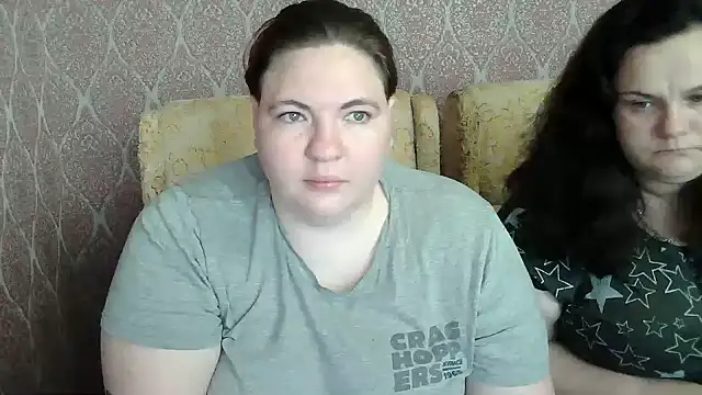 Snapshot of TiaMason chatting on June 2026 05:28:01 AM TiaMason online show from June 2026 05:28:01 AM