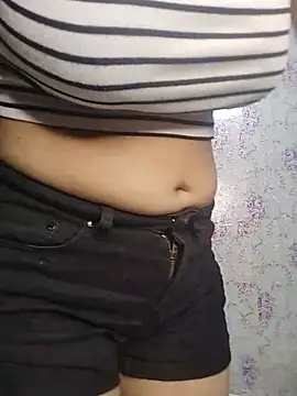 Queen Rosyy online show from July 2026 03:09:02 AM