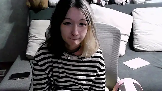 Lilfain baby online show from July 2026 03:21:02 PM