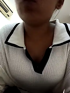 Snapshot of baby_girl_099 chatting on July 2026 05:11:02 PM baby girl 099 online show from July 2026 05:11:02 PM