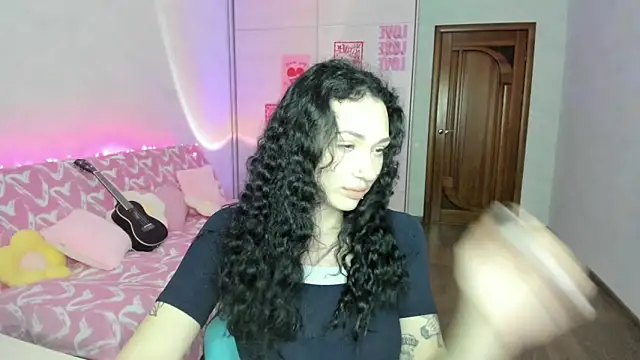 elisskriter online show from June 2026 12:18:02 PM