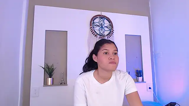 Snapshot of Kitty_Desire2 chatting on June 2026 12:31:01 PM Kitty Desire2 online show from June 2026 12:31:01 PM