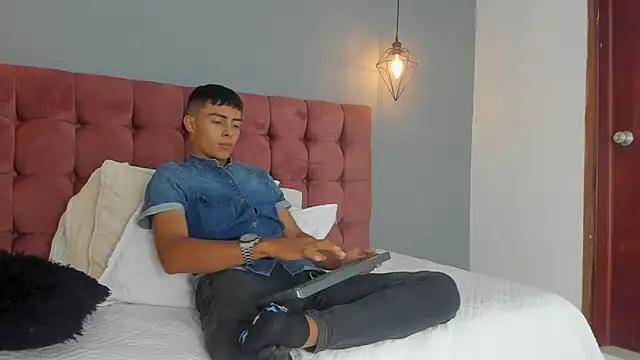 Bruno fox online show from June 2026 12:40:02 PM