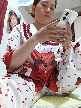Snapshot of Forever9s chatting on June 2026 10:30:02 AM Forever9s online show from June 2026 10:30:02 AM