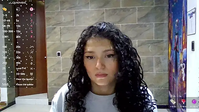 Diamond Curls online show from July 2026 03:43:01 PM
