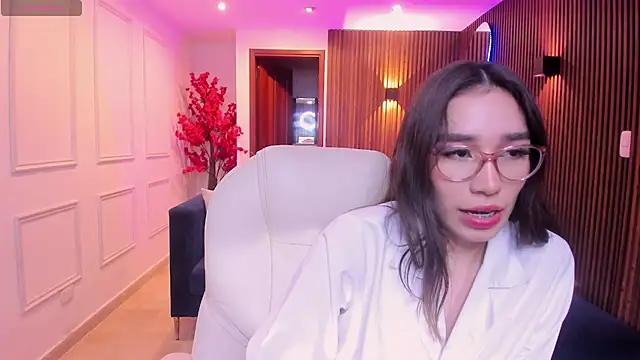 Snapshot of Emma_caarter_ chatting on July 2026 03:13:01 AM Emma caarter online show from July 2026 03:13:01 AM