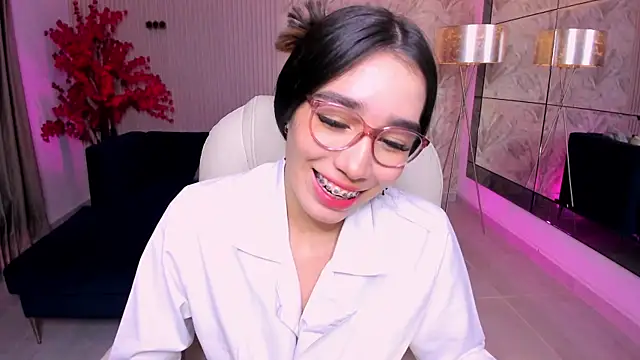 Snapshot of Emma_caarter_ chatting on July 2026 03:11:02 AM Emma caarter online show from July 2026 03:11:02 AM