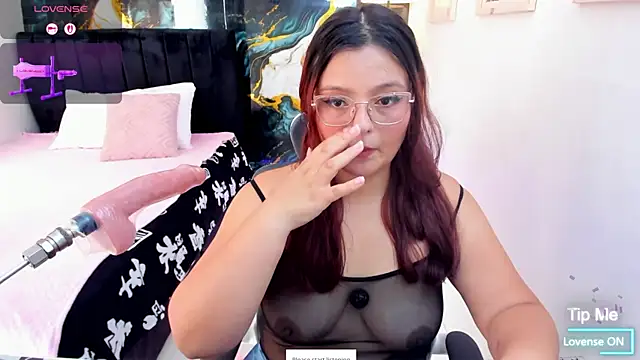 Snapshot of Miss_Kloee chatting on July 2026 07:11:01 PM Miss Kloee online show from July 2026 07:11:01 PM