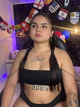 Snapshot of TifanyRoseX chatting on June 2026 06:53:02 PM TifanyRoseX online show from June 2026 06:53:02 PM