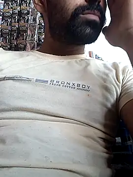 Snapshot of cuteboyaadi chatting on June 2026 02:57:01 AM cuteboyaadi online show from June 2026 02:57:01 AM