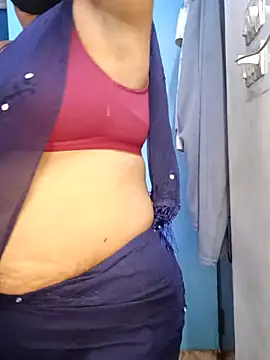 Snapshot of tamil_sarah chatting on June 2026 02:21:01 AM tamil sarah online show from June 2026 02:21:01 AM