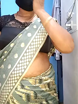 Snapshot of tamil_sarah chatting on July 2026 04:14:02 AM tamil sarah online show from July 2026 04:14:02 AM