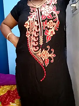 Snapshot of tamil_sarah chatting on July 2026 05:04:02 PM tamil sarah online show from July 2026 05:04:02 PM