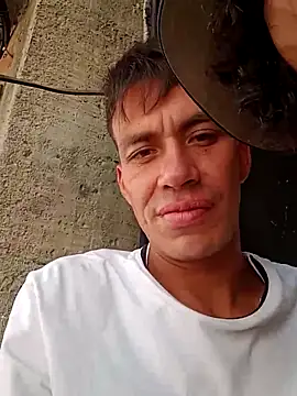 Snapshot of Jhonatan-ts chatting on June 2026 07:02:02 PM Jhonatan-ts online show from June 2026 07:02:02 PM