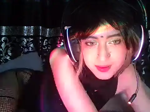 kittenpasive30 online show from June 2026 11:40:02 PM