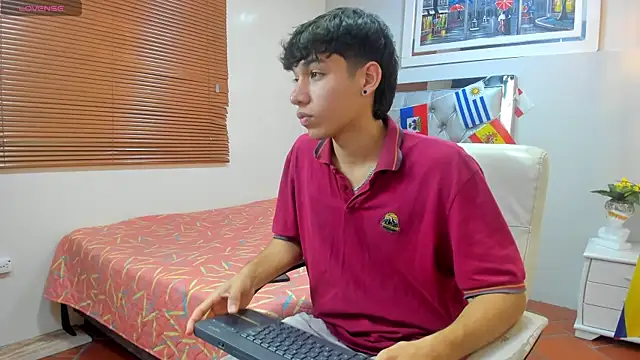 Snapshot of Jake_Falcon chatting on July 2026 11:28:02 AM Jake Falcon online show from July 2026 11:28:02 AM
