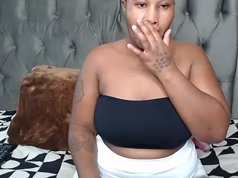 Loyal Alisha online show from June 2026 03:25:01 AM