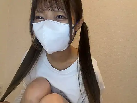 Snapshot of Airi__0o chatting on June 2026 04:15:02 AM Airi 0o online show from June 2026 04:15:02 AM