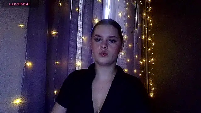 Snapshot of dakota_charm_ chatting on June 2026 09:58:01 AM dakota charm online show from June 2026 09:58:01 AM