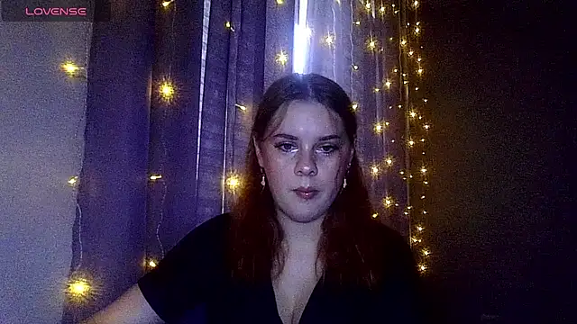 Snapshot of dakota_charm_ chatting on June 2026 10:19:02 AM dakota charm online show from June 2026 10:19:02 AM