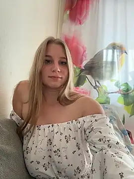Snapshot of FoxAnita chatting on August 2026 10:51:01 AM FoxAnita online show from August 2026 10:51:01 AM
