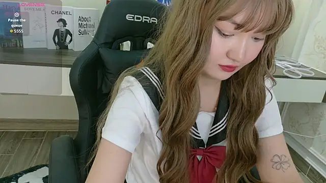 sakuraclover online show from July 2026 03:32:01 PM