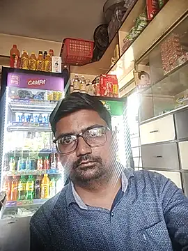 Snapshot of dhirusury050625 chatting on June 2026 11:31:01 AM dhirusury050625 online show from June 2026 11:31:01 AM