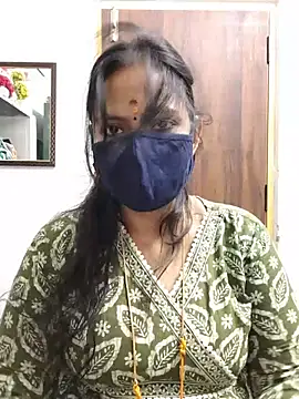 Snapshot of Tamil_white_beauty chatting on June 2026 07:18:02 AM Tamil white beauty online show from June 2026 07:18:02 AM