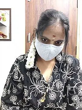 Snapshot of Tamil_white_beauty chatting on July 2026 06:46:02 PM Tamil white beauty online show from July 2026 06:46:02 PM