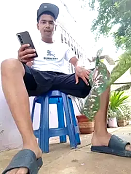 Snapshot of bradboy_Pigpisscum chatting on July 2026 02:41:01 PM bradboy Pigpisscum online show from July 2026 02:41:01 PM