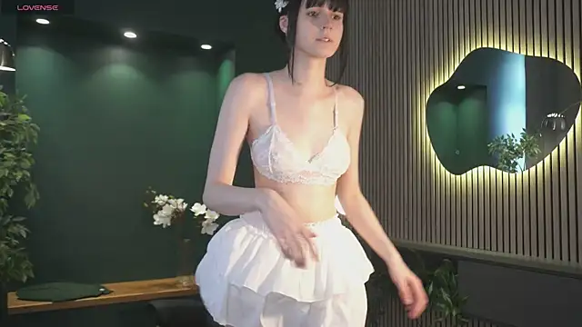 Michelle Rain online show from July 2026 11:45:02 AM