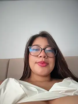 Saracalderon online show from July 2026 01:15:02 PM