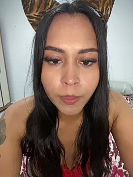 Luisamorena online show from July 2026 09:52:02 PM