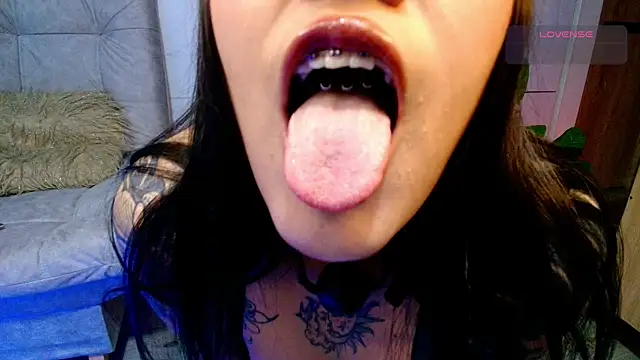 Snapshot of Neytiri_Ss chatting on June 2026 03:53:02 AM Neytiri Ss online show from June 2026 03:53:02 AM