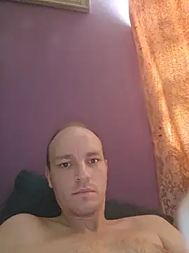 Snapshot of Damianek32 chatting on July 2026 02:43:01 PM Damianek32 online show from July 2026 02:43:01 PM