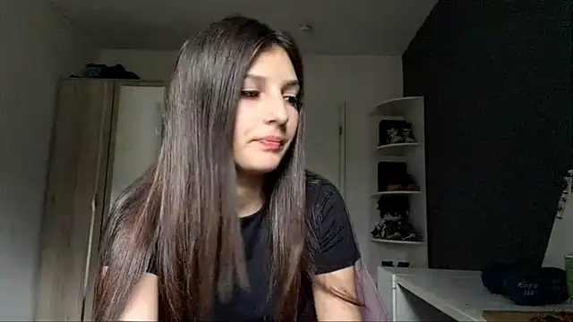 Snapshot of SpanishRooter chatting on July 2026 06:51:01 AM SpanishRooter online show from July 2026 06:51:01 AM