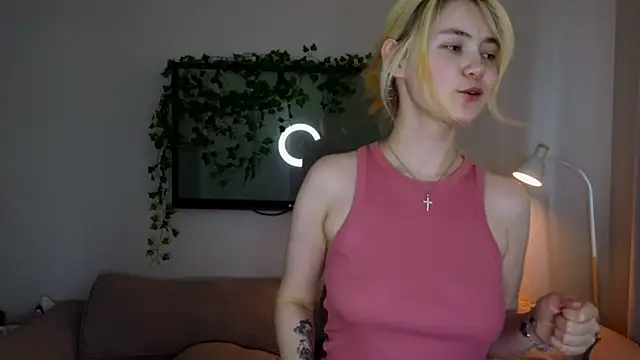 Emily Miu online show from July 2026 04:19:01 AM