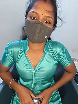Snapshot of YALINITWO7_TAMIL chatting on June 2026 01:02:02 PM YALINITWO7 TAMIL online show from June 2026 01:02:02 PM