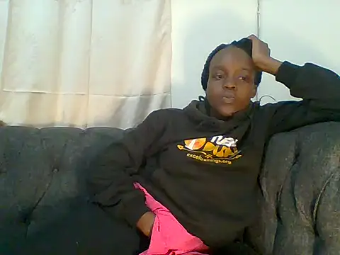 Snapshot of Sexylov25 chatting on June 2026 08:33:02 PM Sexylov25 online show from June 2026 08:33:02 PM