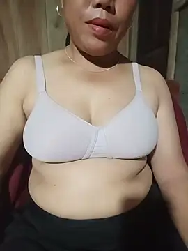 Snapshot of Lotus_09 chatting on July 2026 03:51:01 PM Lotus 09 online show from July 2026 03:51:01 PM