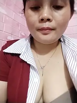 Snapshot of Lyh_sexy chatting on July 2026 04:25:02 PM Lyh sexy online show from July 2026 04:25:02 PM