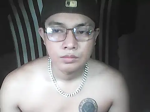 Snapshot of PRIMOLOVEXX chatting on June 2026 05:19:02 AM PRIMOLOVEXX online show from June 2026 05:19:02 AM