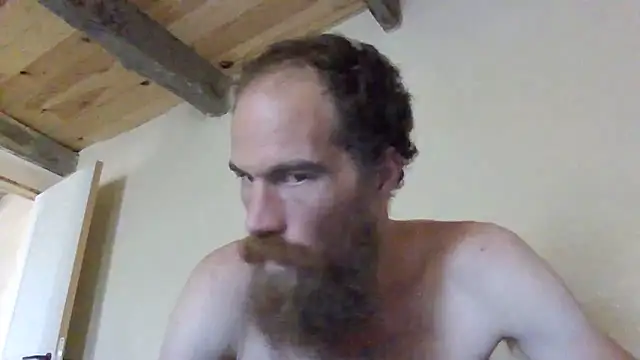 Snapshot of Viking_81 chatting on June 2026 09:44:01 AM Viking 81 online show from June 2026 09:44:01 AM