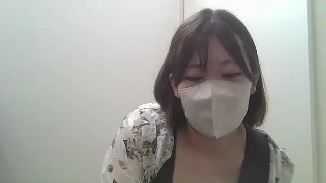Snapshot of saki_cute chatting on June 2026 06:52:01 AM saki cute online show from June 2026 06:52:01 AM