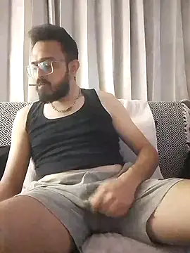 Snapshot of freakkydessi chatting on June 2026 12:08:01 AM freakkydessi online show from June 2026 12:08:01 AM