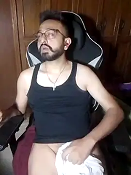 Snapshot of freakkydessi chatting on July 2026 12:01:01 AM freakkydessi online show from July 2026 12:01:01 AM