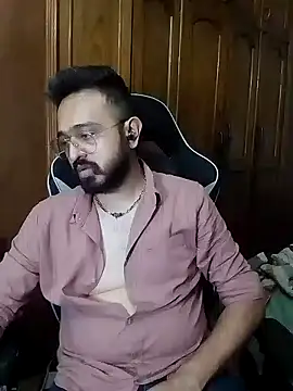 Snapshot of freakkydessi chatting on July 2026 11:58:02 AM freakkydessi online show from July 2026 11:58:02 AM