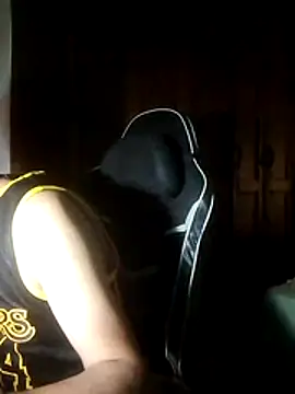 Snapshot of freakkydessi chatting on July 2026 10:29:01 AM freakkydessi online show from July 2026 10:29:01 AM