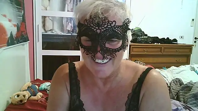 Snapshot of AngelDemon8 chatting on July 2026 06:44:02 AM AngelDemon8 online show from July 2026 06:44:02 AM
